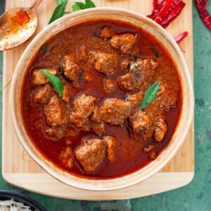 Lamb Vindalo met rijst.
