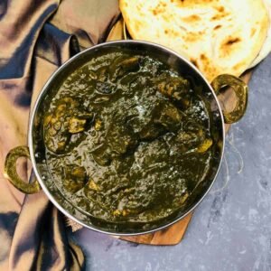 Saag Lamb met Nan brood.